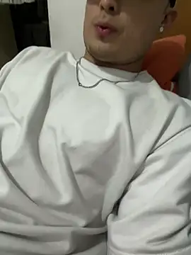 Snapshot of Alexander_ferre chatting on April 2026 03:21:01 AM Alexander ferre online show from April 2026 03:21:01 AM