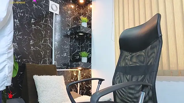 Snapshot of Alexander_ferre chatting on March 2026 01:47:01 PM Alexander ferre online show from March 2026 01:47:01 PM