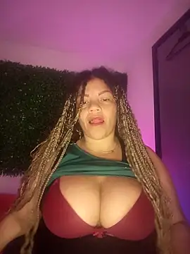 Snapshot of Eva_Luxei chatting on October 2025 12:02:02 PM Eva Luxei online show from October 2025 12:02:02 PM