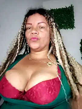 Eva Luxei online show from February 2026 12:24:02 PM