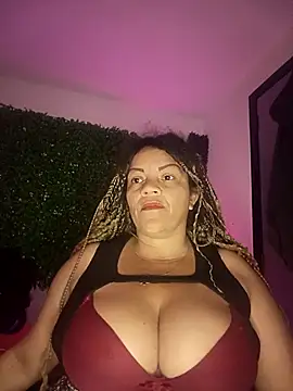 Snapshot of Eva_Luxei chatting on October 2025 11:39:02 PM Eva Luxei online show from October 2025 11:39:02 PM