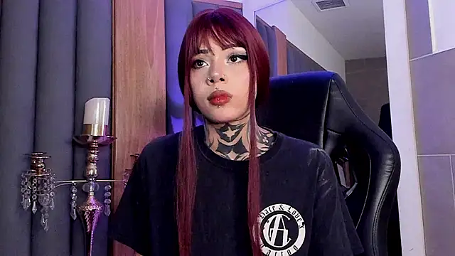 Snapshot of misstomie_ chatting on September 2025 09:39:01 PM misstomie online show from September 2025 09:39:01 PM