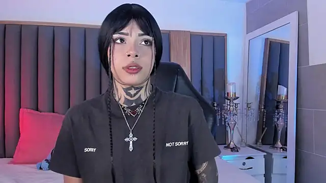 Snapshot of misstomie_ chatting on November 2025 03:56:01 PM misstomie online show from November 2025 03:56:01 PM