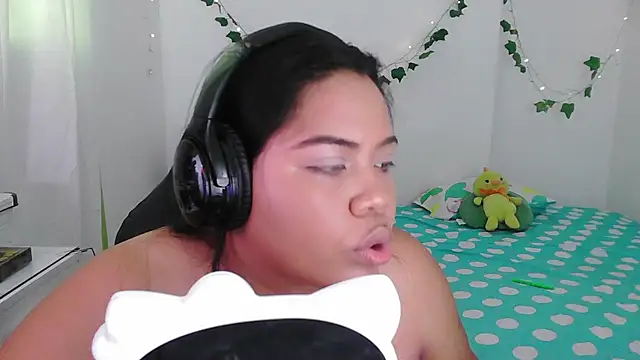 Juicy elenxx online show from June 2026 08:52:02 PM