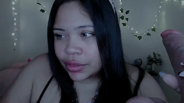 Snapshot of Juicy_elenxx chatting on October 2025 01:31:02 AM Juicy elenxx online show from October 2025 01:31:02 AM