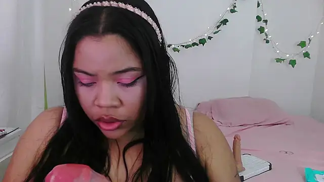 Juicy elenxx online show from May 2026 02:20:01 AM
