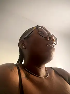 Snapshot of Miss_ChocolateX chatting on October 2025 04:00:01 PM Miss ChocolateX online show from October 2025 04:00:01 PM