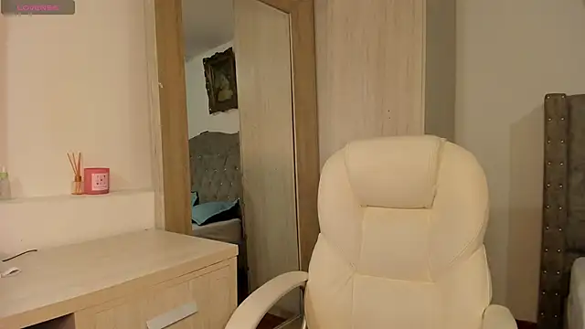 Snapshot of kata22sofia chatting on November 2025 06:55:01 PM kata22sofia online show from November 2025 06:55:01 PM