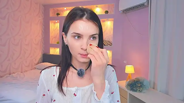 Snapshot of TeriRipka chatting on November 2025 06:46:02 PM TeriRipka online show from November 2025 06:46:02 PM