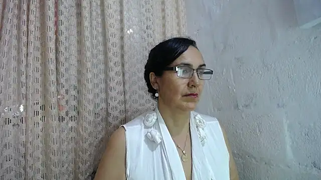 gabbyparker  online show from November 2025 09:15:02 PM