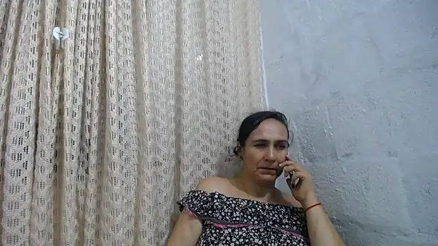 gabbyparker  online show from February 2026 12:54:02 AM