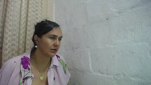 gabbyparker  online show from May 2026 09:35:01 AM