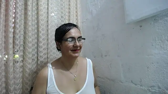 gabbyparker  online show from November 2025 09:47:01 PM