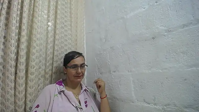 gabbyparker  online show from April 2026 11:24:01 AM