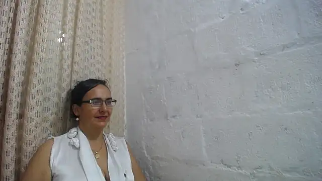 gabbyparker  online show from April 2026 09:35:02 AM