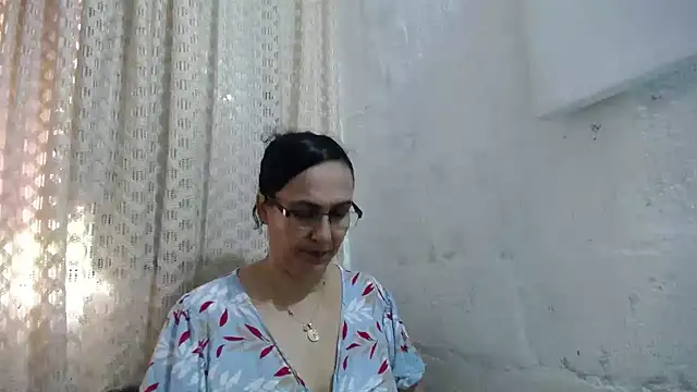 gabbyparker  online show from November 2025 07:30:02 PM