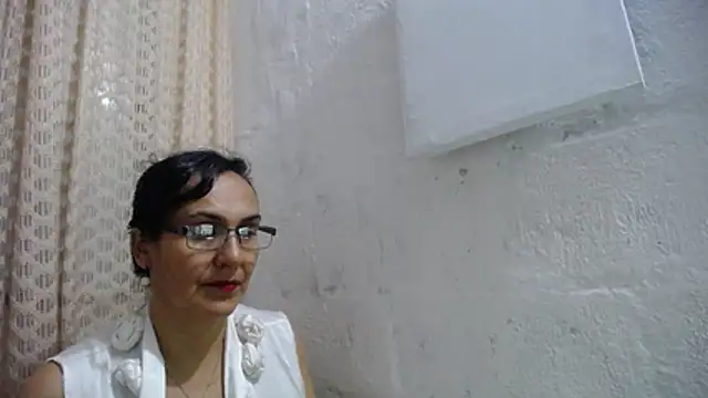 gabbyparker  online show from November 2025 10:32:01 PM