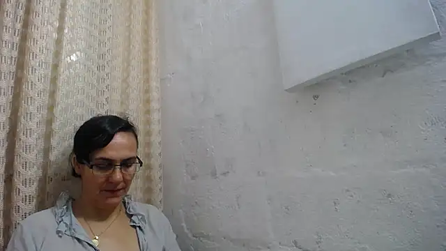 gabbyparker  online show from December 2025 10:08:02 AM