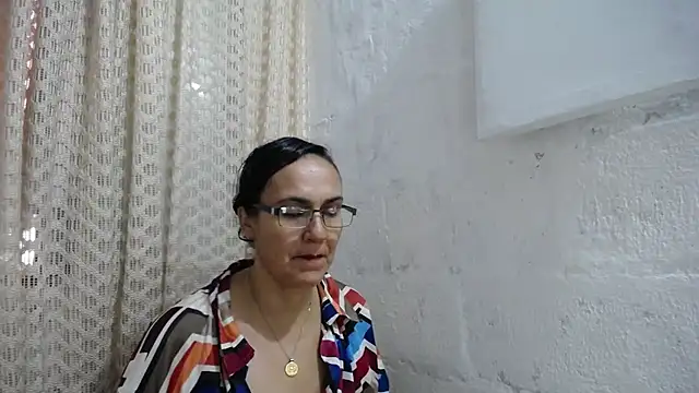 gabbyparker  online show from October 2025 09:43:02 PM