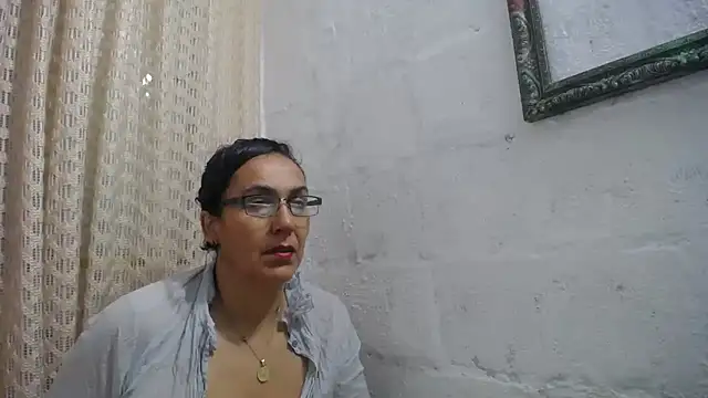 gabbyparker  online show from February 2026 10:39:02 AM