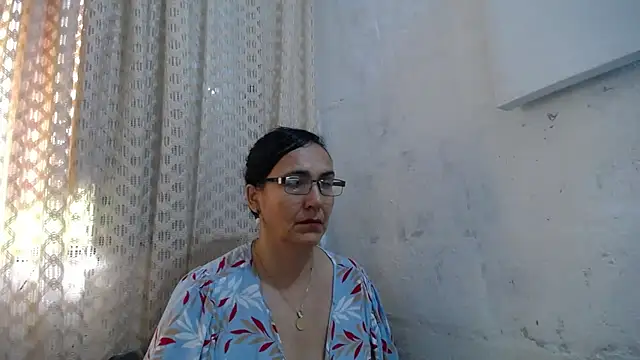 gabbyparker  online show from November 2025 03:38:02 PM