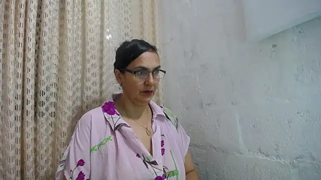 gabbyparker  online show from December 2025 09:30:02 AM