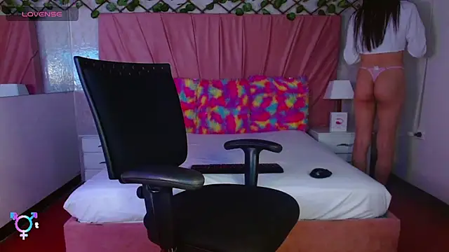 ximena butterfly2 online show from November 2025 12:22:01 AM