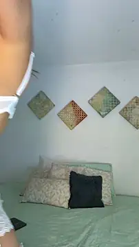 Snapshot of monnay520 chatting on November 2025 05:11:01 AM monnay520 online show from November 2025 05:11:01 AM