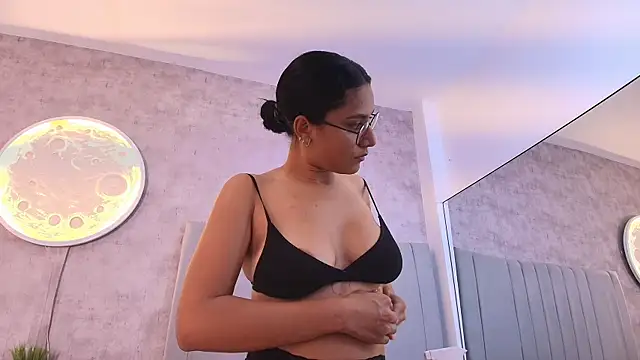 karla-ruiz online show from February 2026 07:36:01 PM