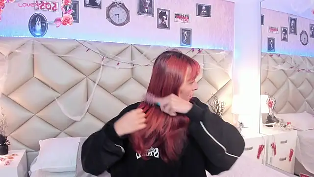 dafnne hall online show from October 2025 04:23:01 AM