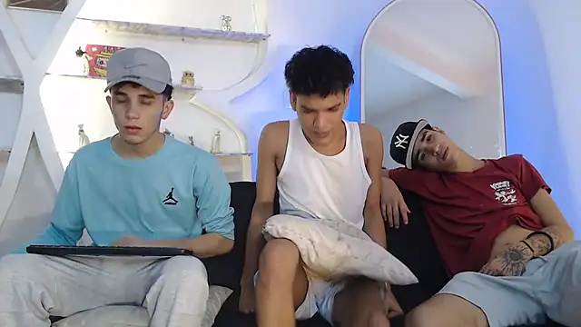 THREE GUYS HOT online show from September 2025 07:53:01 PM