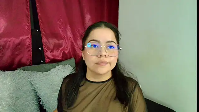 LilyRousee online show from October 2025 10:02:01 PM