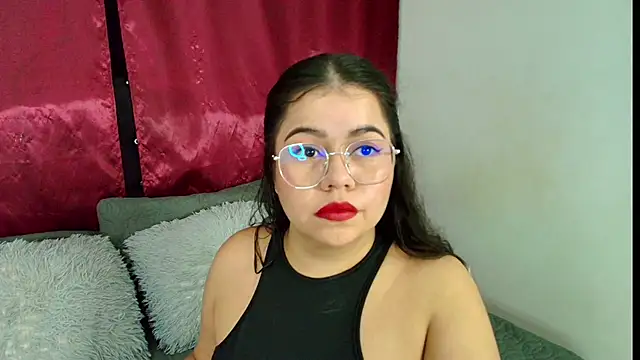 LilyRousee online show from October 2025 08:43:01 PM