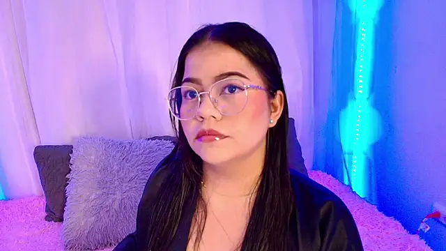 LilyRousee online show from February 2026 02:07:02 AM