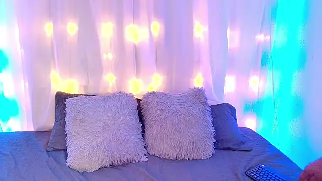 LilyRousee online show from November 2025 02:26:01 AM