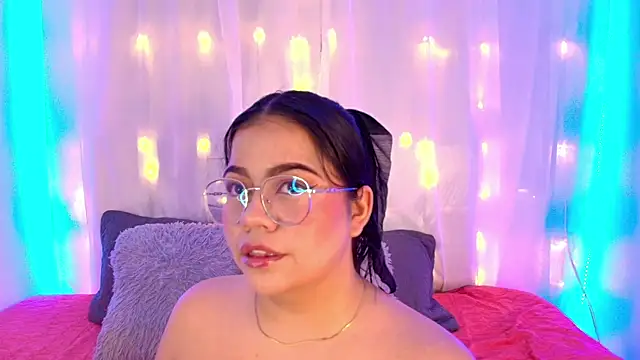 LilyRousee online show from December 2025 05:59:02 PM