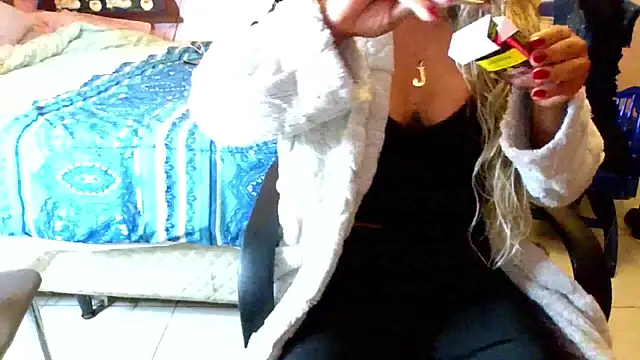 ju muniz01 online show from July 2026 02:00:02 AM