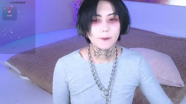 Snapshot of GothXRaven chatting on February 2026 03:57:01 PM GothXRaven online show from February 2026 03:57:01 PM