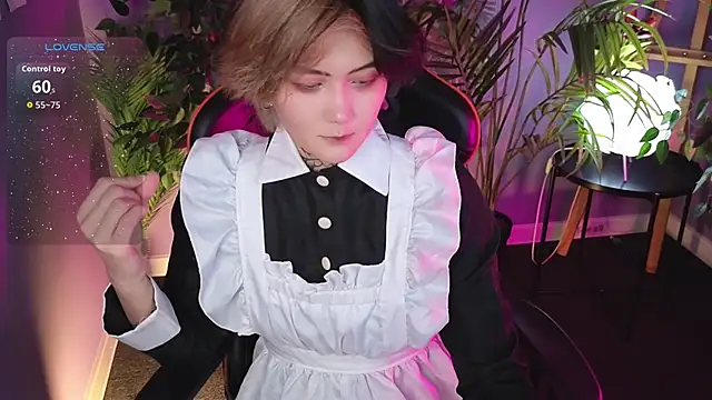 Snapshot of GothXRaven chatting on December 2025 12:59:02 PM GothXRaven online show from December 2025 12:59:02 PM