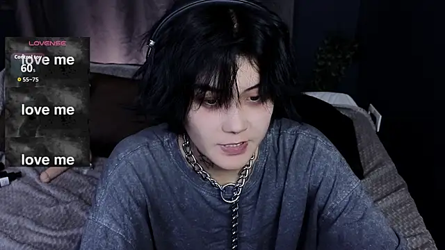 GothXRaven online show from October 2025 04:19:01 PM
