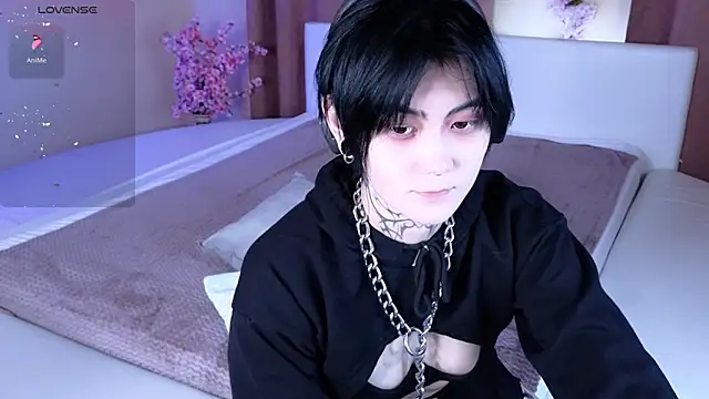 Snapshot of GothXRaven chatting on February 2026 04:18:01 PM GothXRaven online show from February 2026 04:18:01 PM