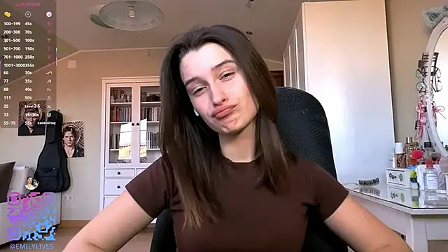 DarlineBrustera online show from April 2026 02:20:01 PM