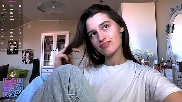 DarlineBrustera online show from April 2026 02:13:01 PM