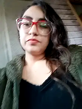 Snapshot of BomBomLuu chatting on December 2025 10:49:02 PM BomBomLuu online show from December 2025 10:49:02 PM