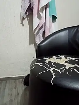 ALEJANDRO1991L online show from December 2025 12:46:02 AM