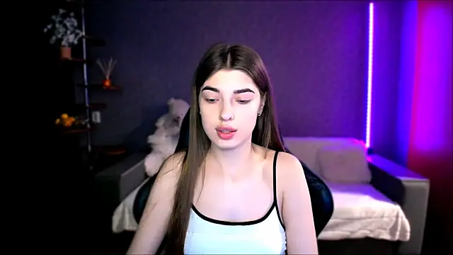 Snapshot of Dianaa_Lee0 chatting on September 2025 05:27:01 PM Dianaa Lee0 online show from September 2025 05:27:01 PM