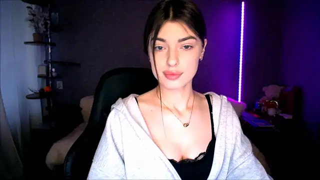 Dianaa Lee0 online show from March 2026 02:49:01 PM