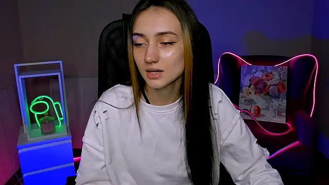 Snapshot of olivianorton chatting on November 2025 02:43:02 PM olivianorton online show from November 2025 02:43:02 PM