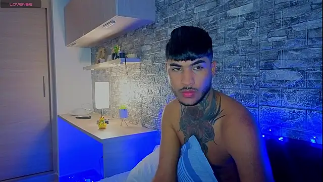 Theimperialboys  online show from March 2026 11:18:02 PM