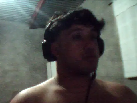 Snapshot of aburridoysolo chatting on December 2025 10:31:01 PM aburridoysolo online show from December 2025 10:31:01 PM